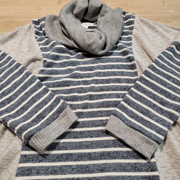 THML Anthropologie Size Medium Oversized Handkerchief Striped Pullover Cowl Neck - Picture 6 of 10
